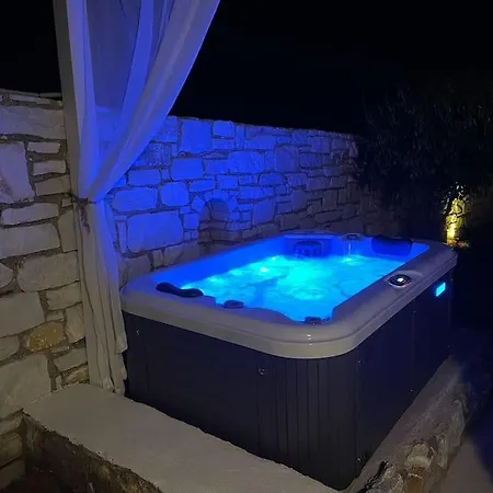 Irini's Earth House With Jacuzzi Dhragoulas