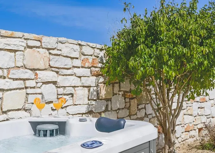 Irini's Earth House With Jacuzzi *