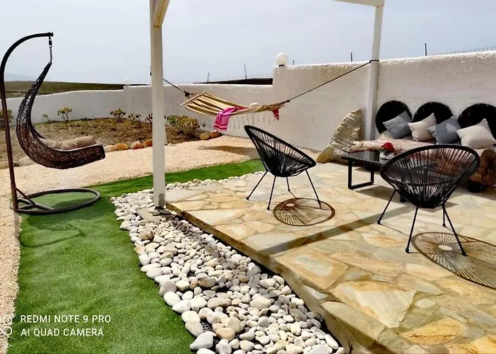 Irini's Earth House With Jacuzzi